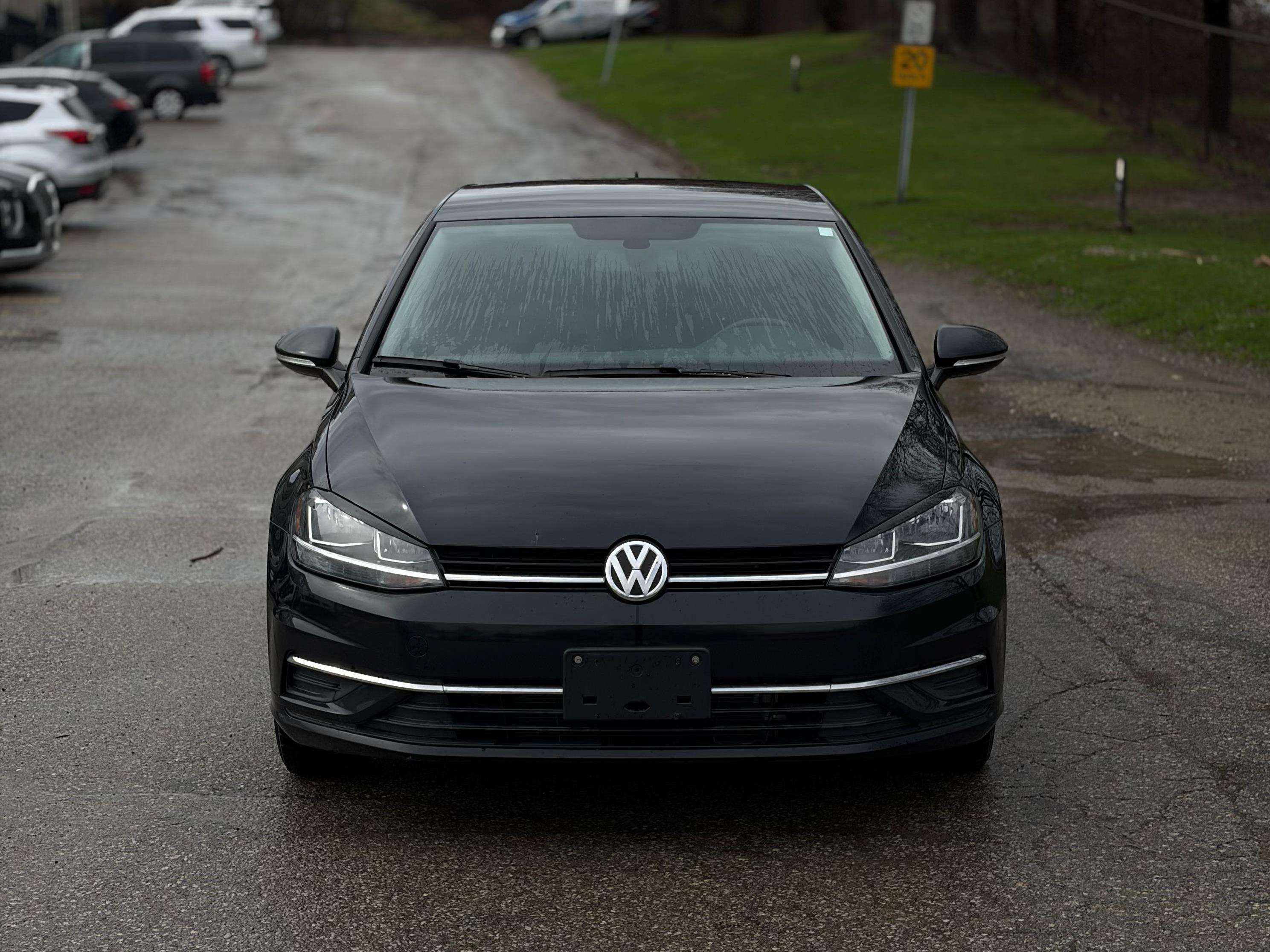 2019 Volkswagen Golf SE alt 3