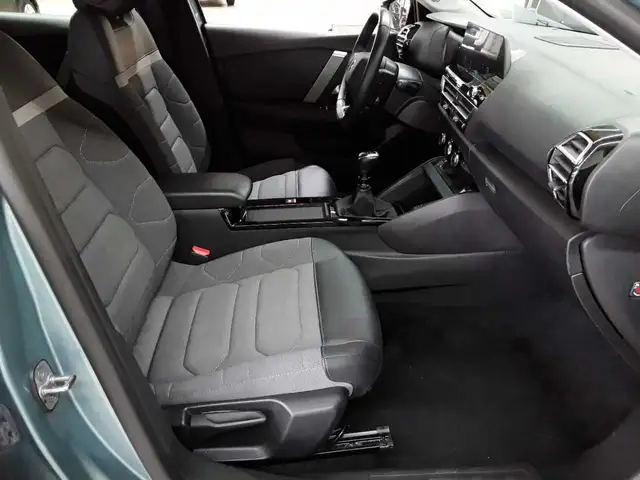 Citroen C4 view 8