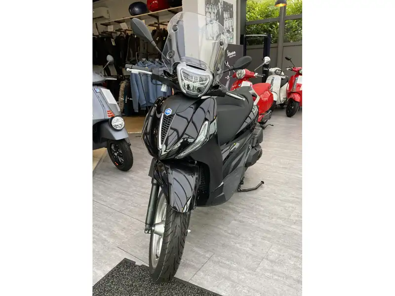 Piaggio Beverly 400 - foto 2