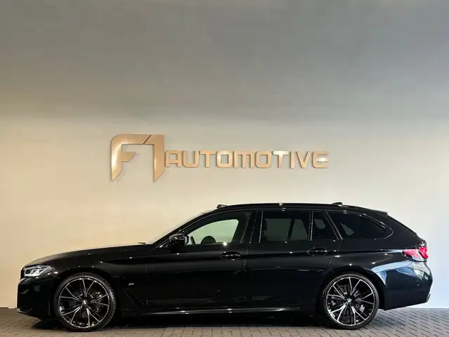BMW 5 Series view 12