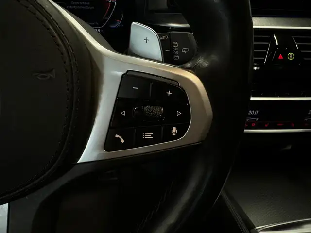 BMW 5 Series view 16