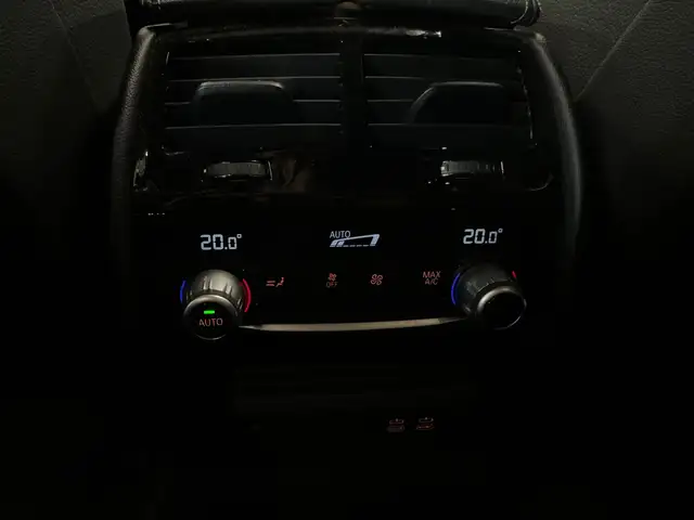 BMW 5 Series view 25