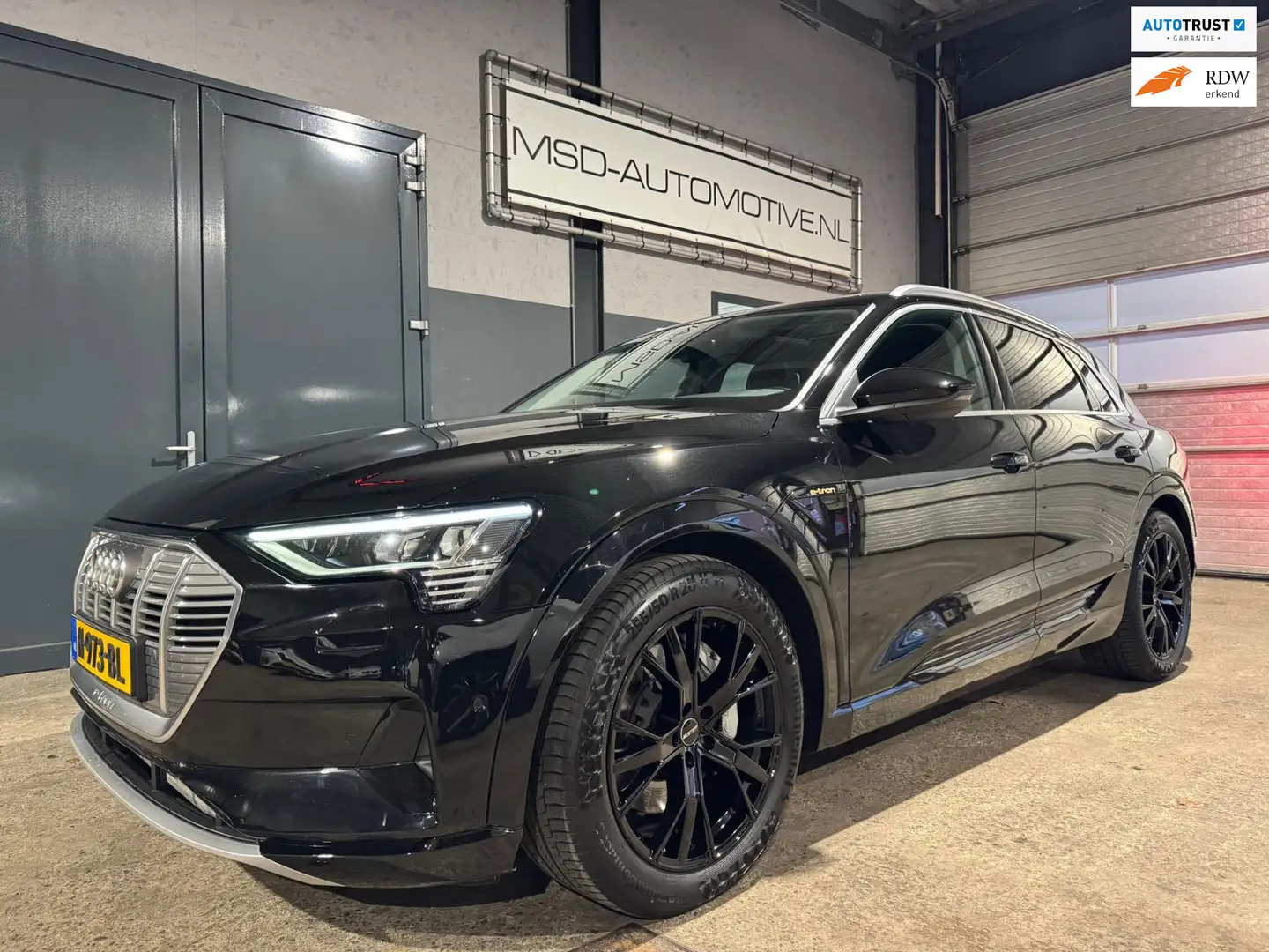 Audi e-tron E-tron 50 quattro Launch edition Panoramadak Leer Zwart - 1
