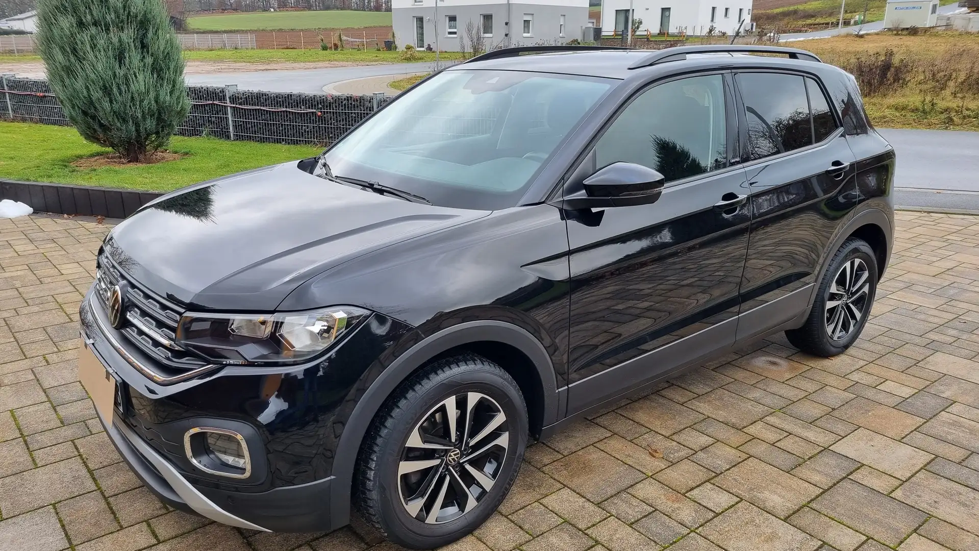 Volkswagen T-Cross 1.0 TSI OPF UNITED Schwarz - 1