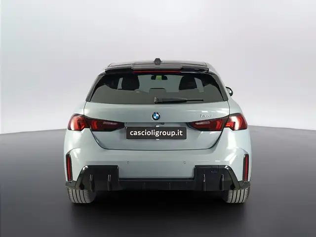 BMW 1 Series view 5