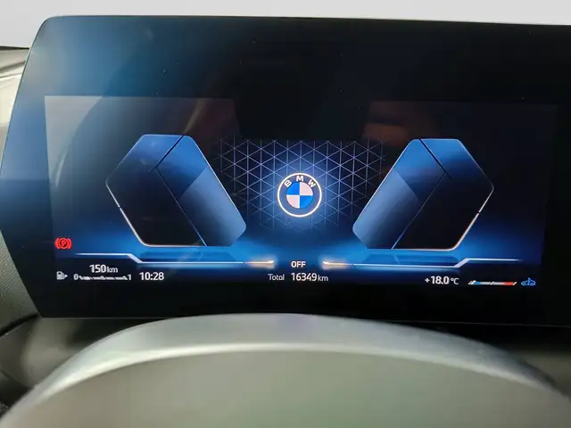 BMW 1 Series view 12