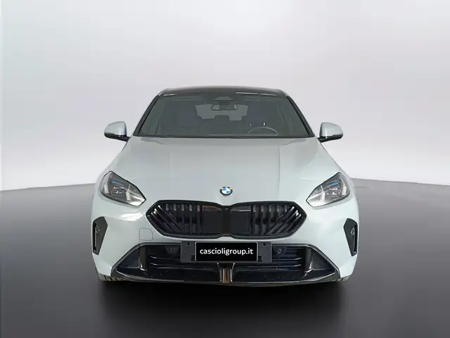BMW 1 Series view 2