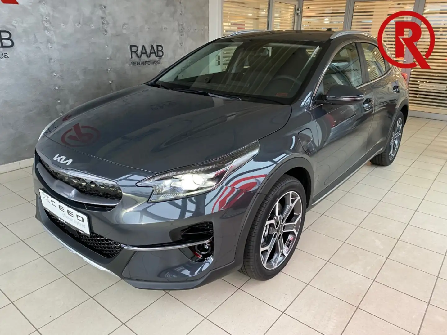 Kia XCeed Plug-in Hybrid 1.6 Spirit Spurhalteass. Mehrzonenk Grau - 1