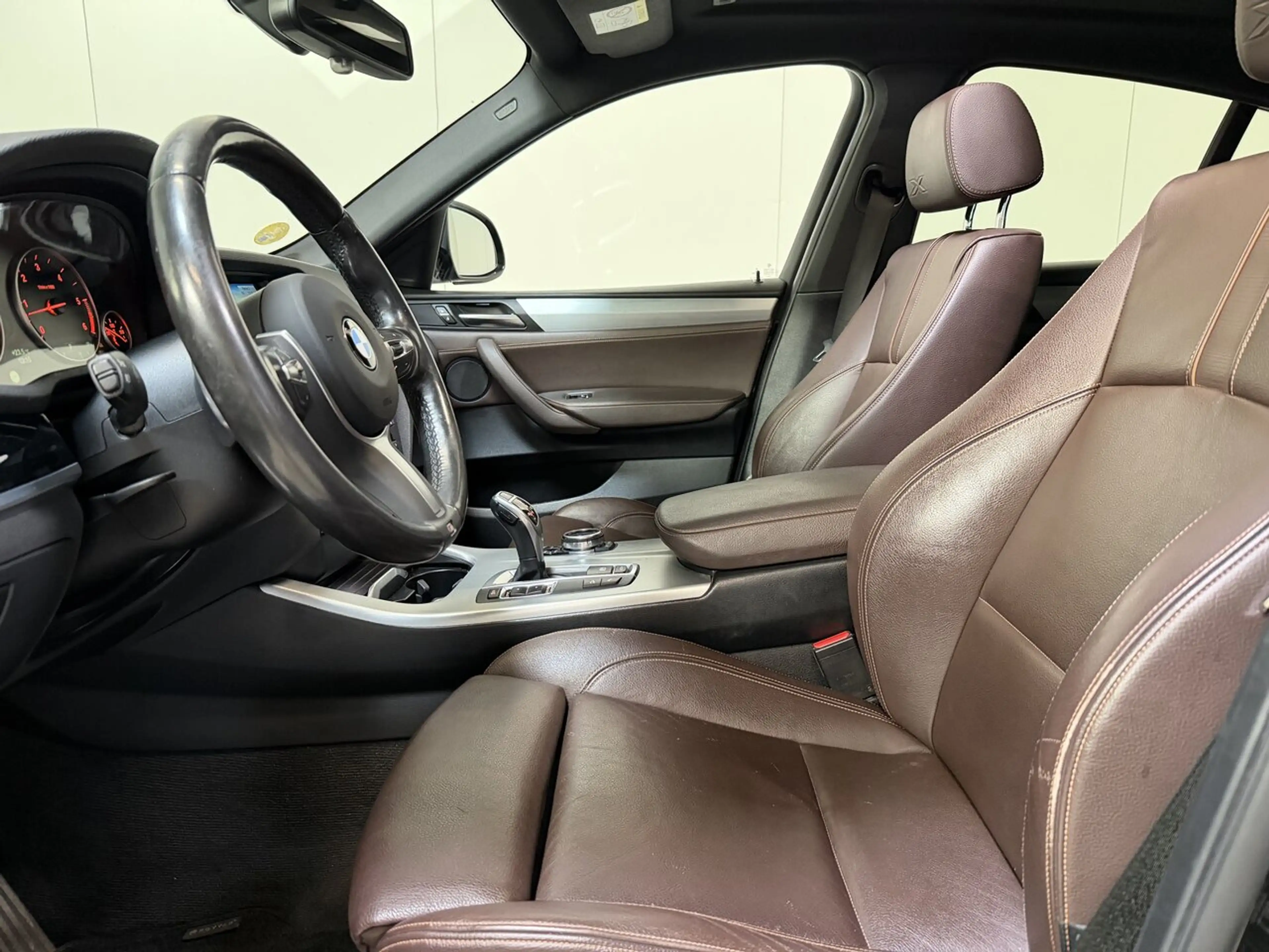 BMW X4 xDrive 30d M-Pack - GPS - Goede Staat — photo 9
