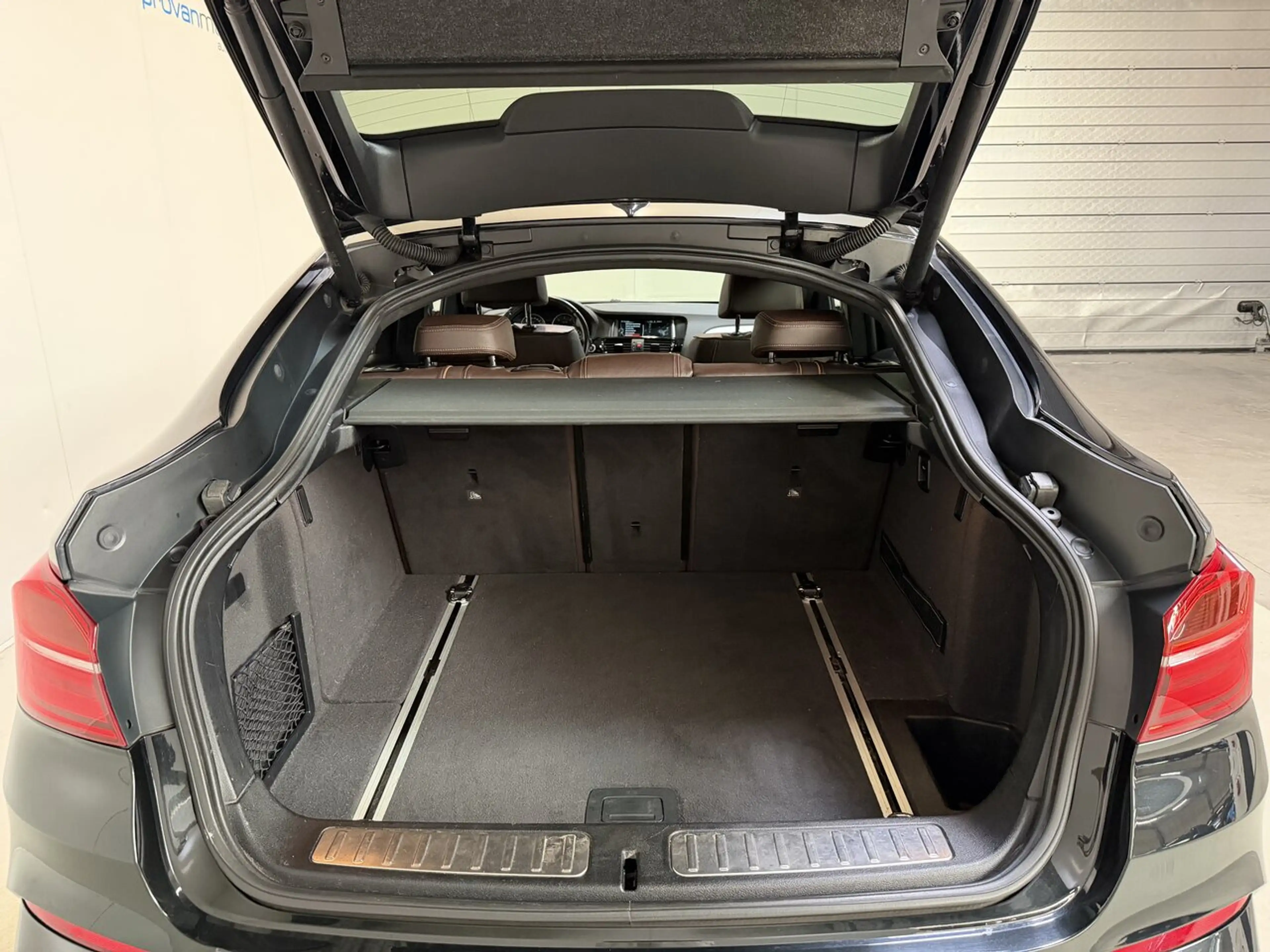 BMW X4 xDrive 30d M-Pack - GPS - Goede Staat — photo 23