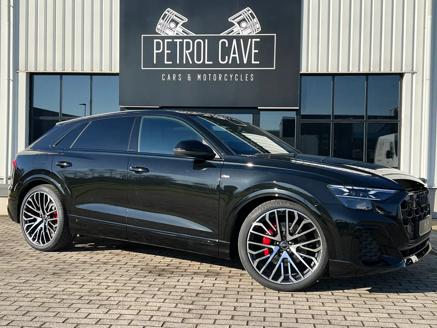 Audi Q8 Q8 TDI quattro 210 kW 2xS-line, pano, matrix, B&O Schwarz - 1