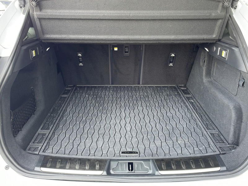 Jaguar F-Pace D200 AWD R-Dynamic S — photo 22