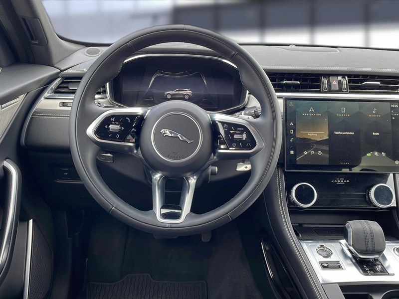 Jaguar F-Pace D200 AWD R-Dynamic S — photo 16