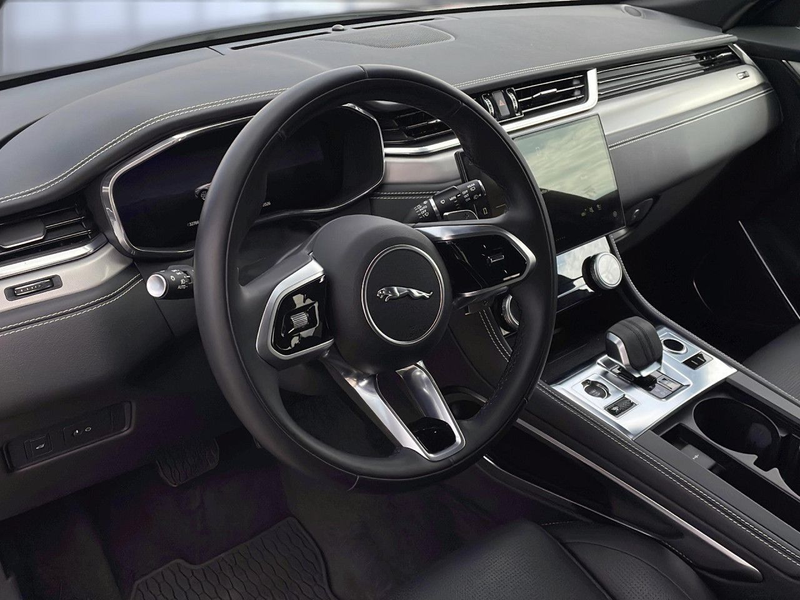 Jaguar F-Pace D200 AWD R-Dynamic S — photo 11