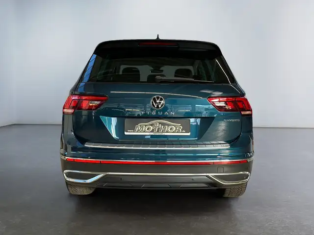 Volkswagen Tiguan view 5