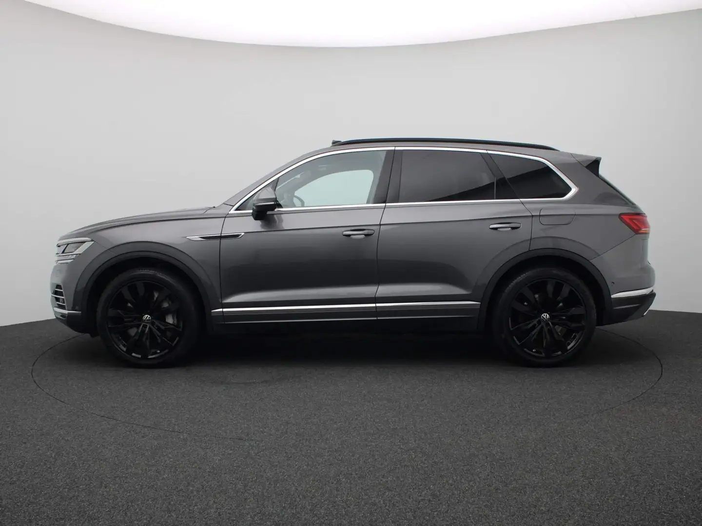 Volkswagen Touareg 3.0 TSI Ehybrid Elegance 4Motion 381PK DSG Alarm, Gris - 2