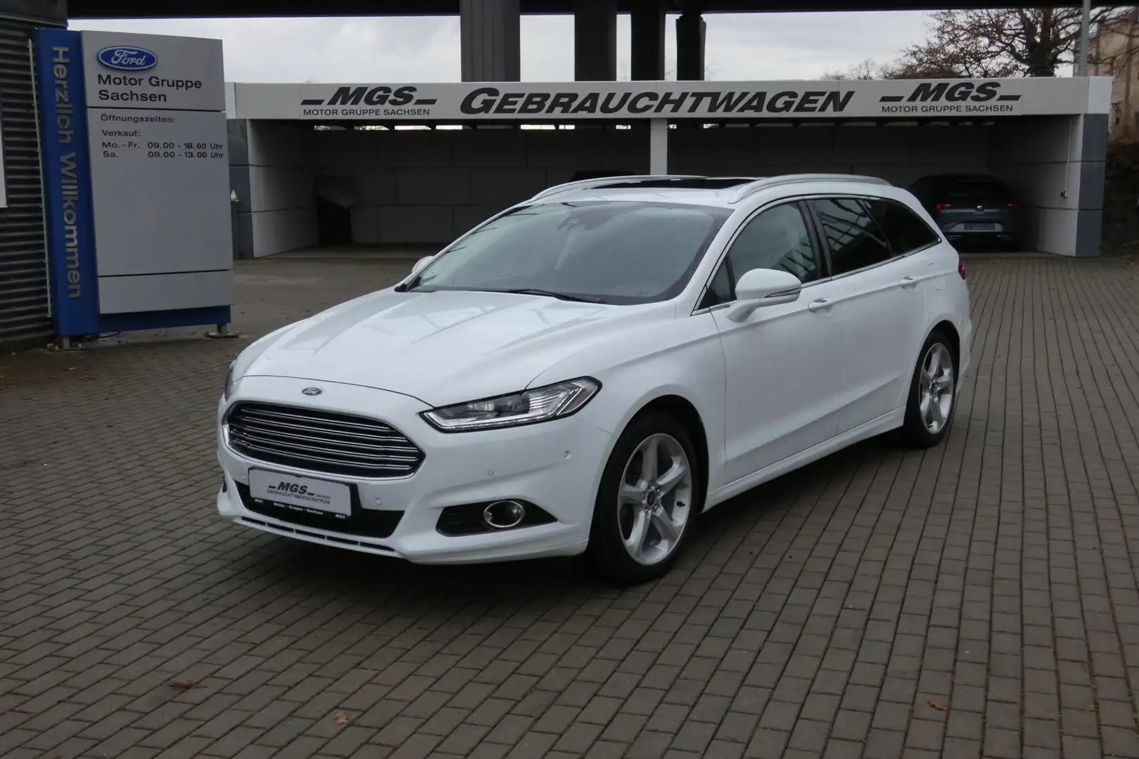 Ford Mondeo T. 2.0 EB "Titanium" #LEDER #NAVI #ACC #PANO Weiß - 2