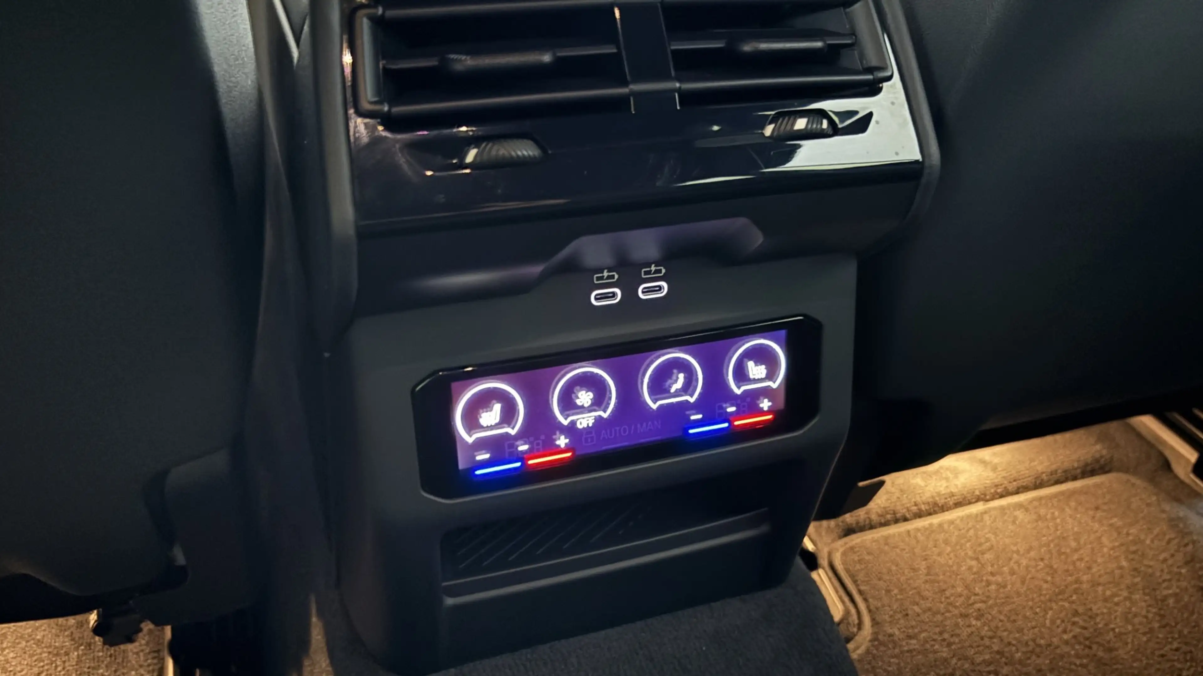 BMW 540 d xDrive — photo 12