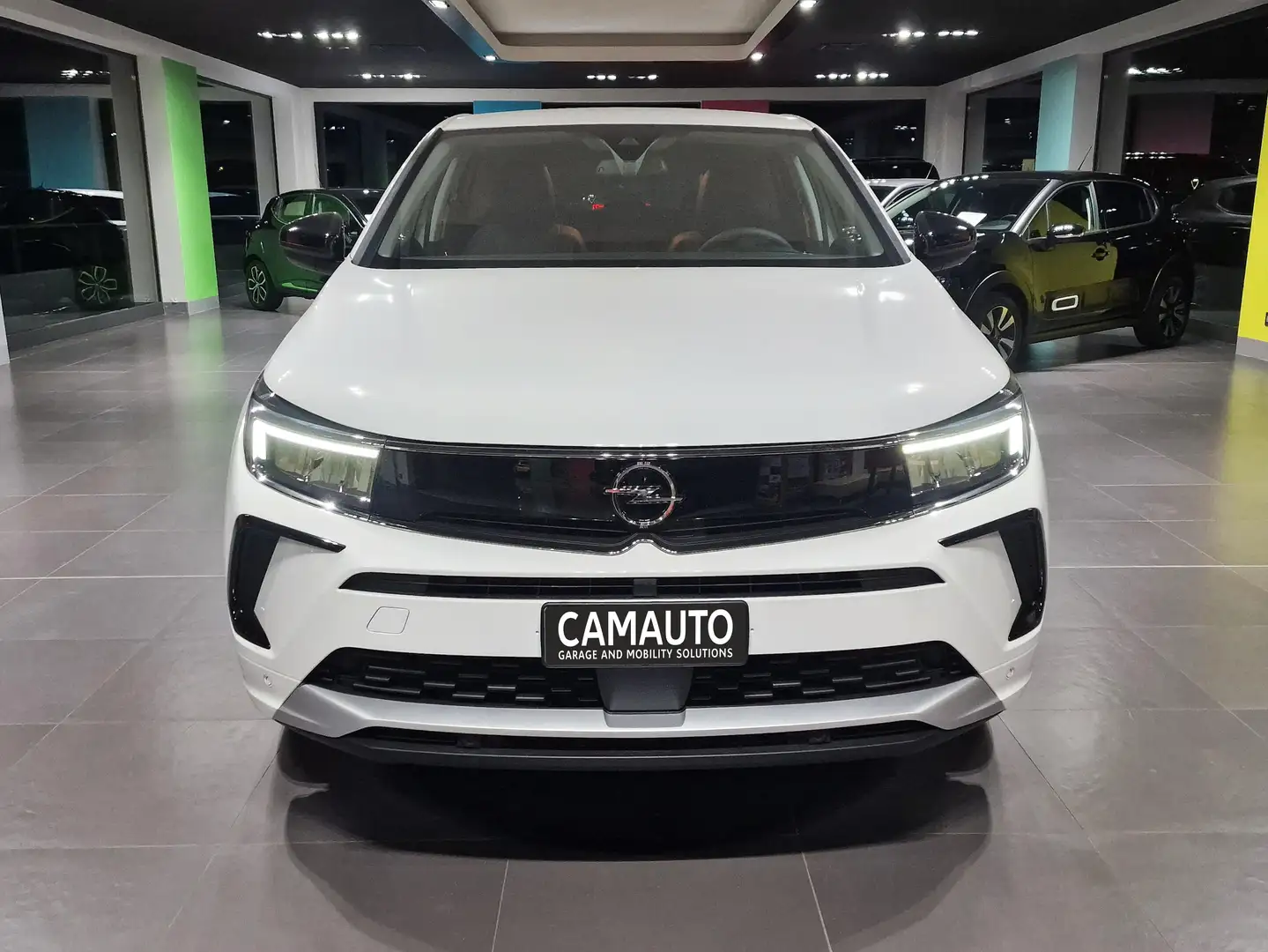 Opel Grandland X 1.2 130CV Business Elegance Automatico Blanc - 2