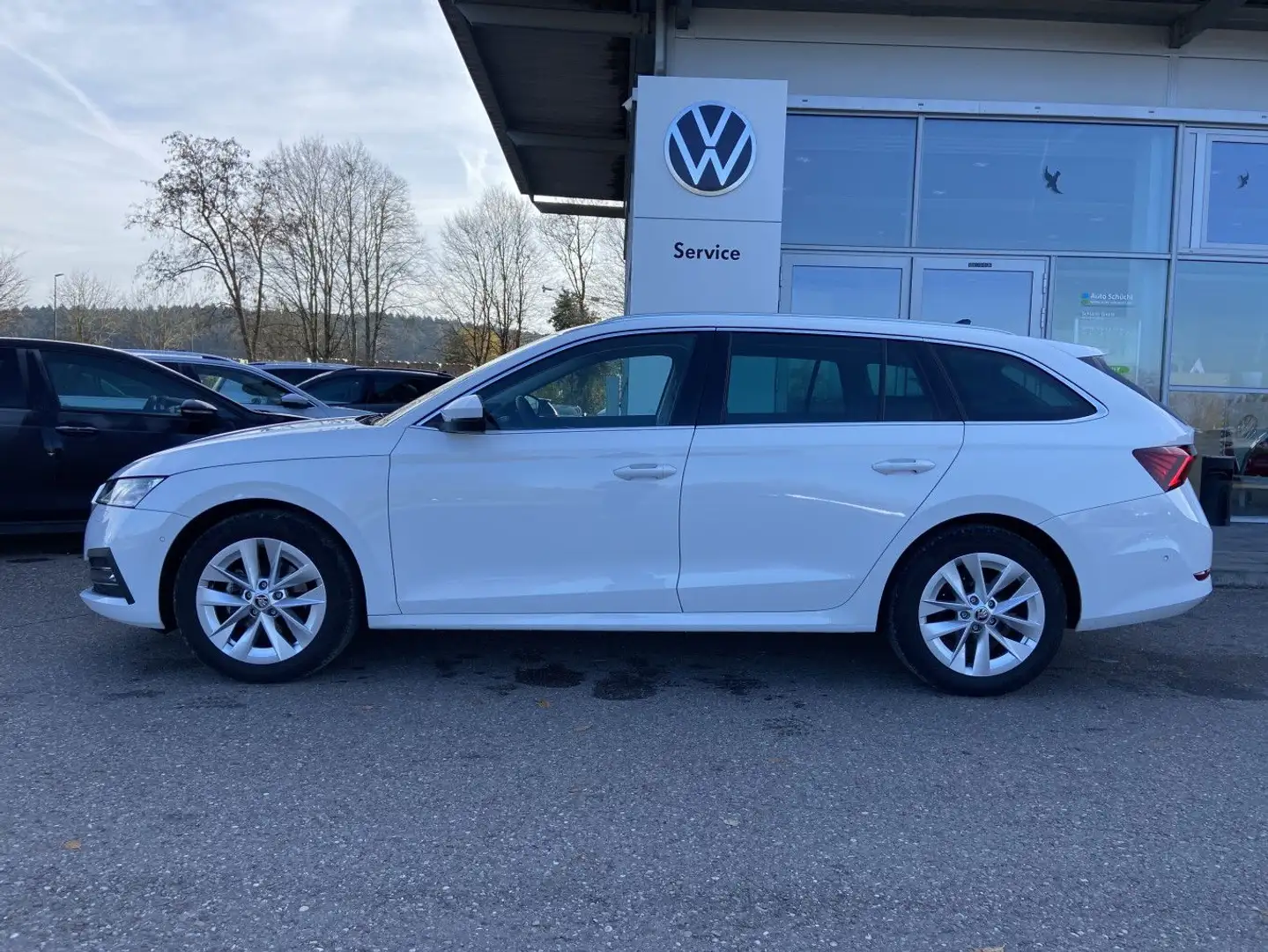 Skoda Octavia Combi 2.0 TDI Style NAVI-COLUMBUS+AHK+MA Weiß - 2