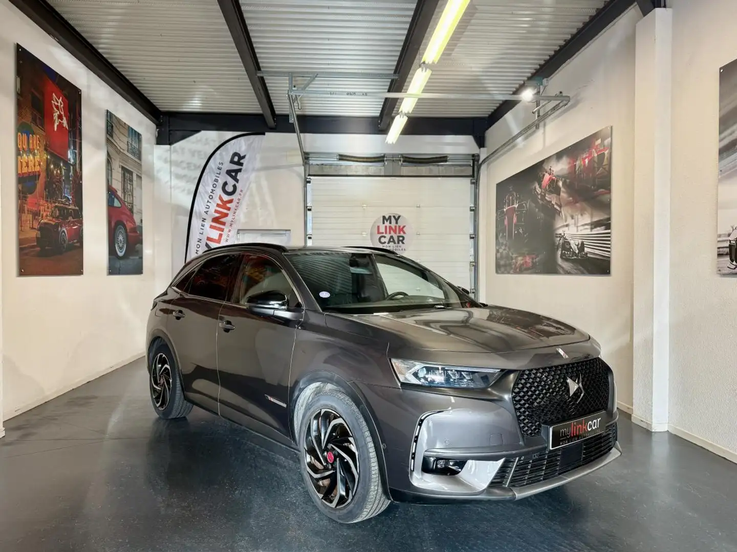 DS Automobiles DS 7 Crossback DS7 E-Tense 225 Performance Line EAT8 hybride rechargeable Grau - 1