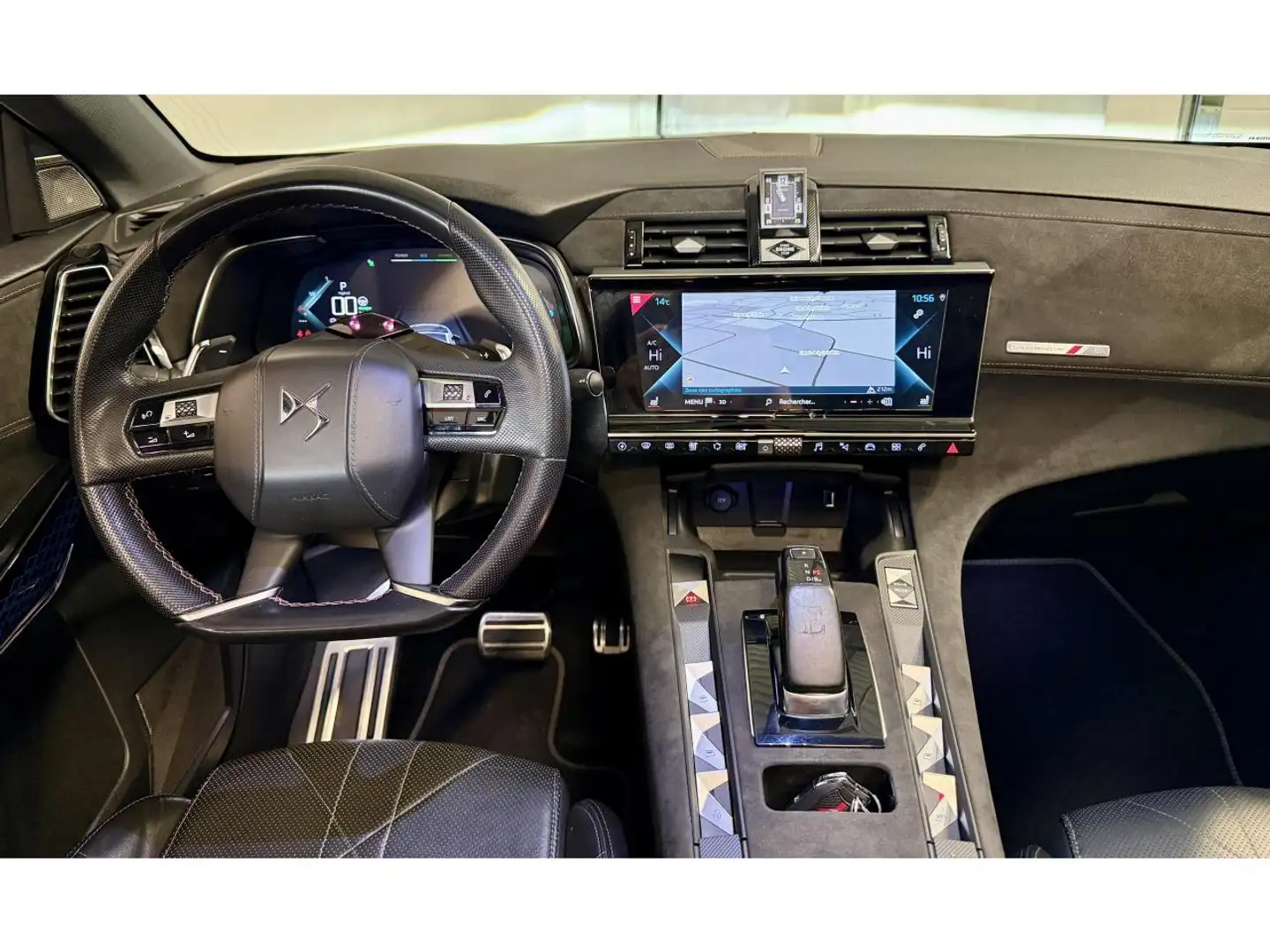 DS Automobiles DS 7 Crossback DS7 E-Tense 225 Performance Line EAT8 hybride rechargeable Grau - 2