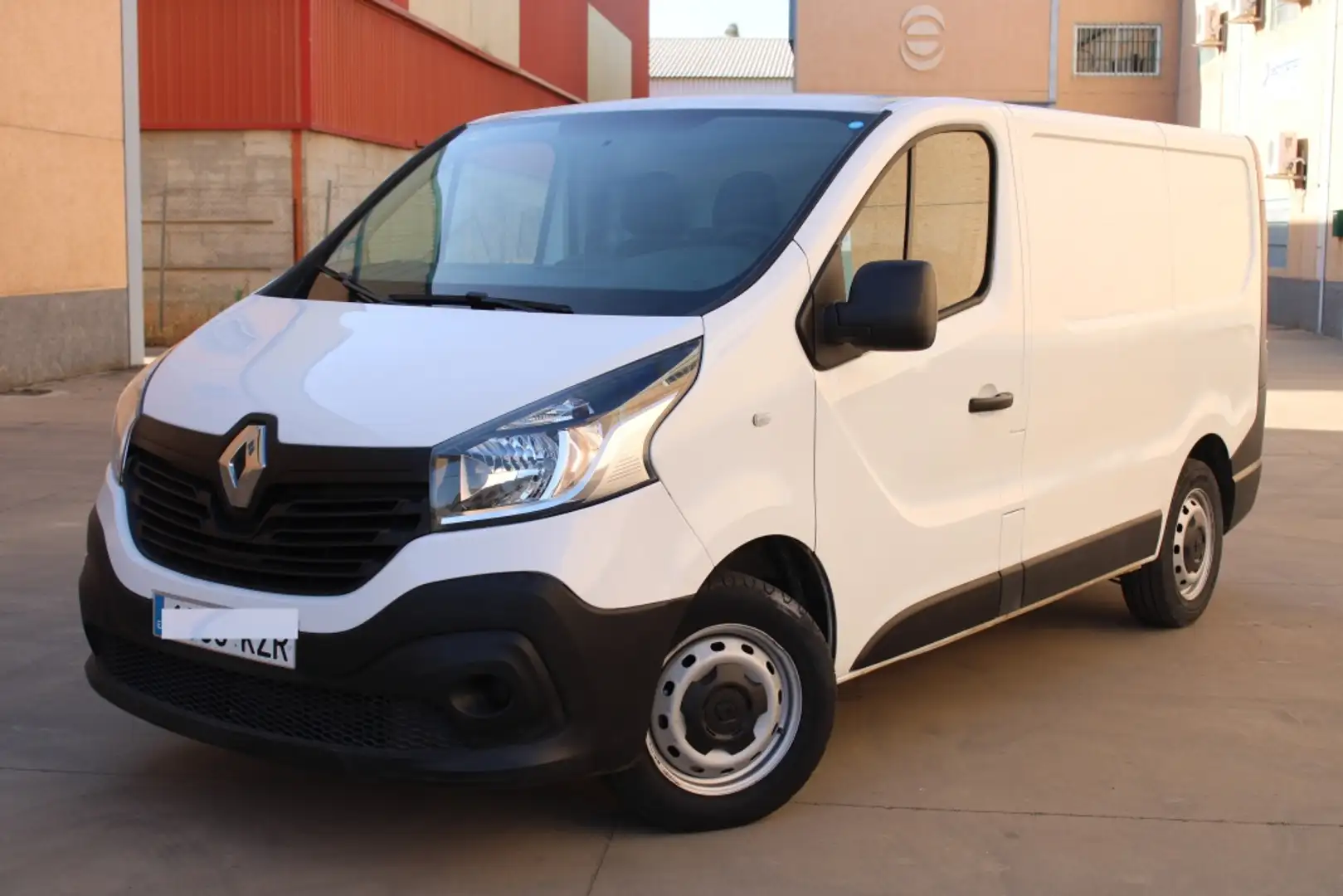 Renault Trafic Furgón 27 L1H1 dCi 88kW Blanco - 1