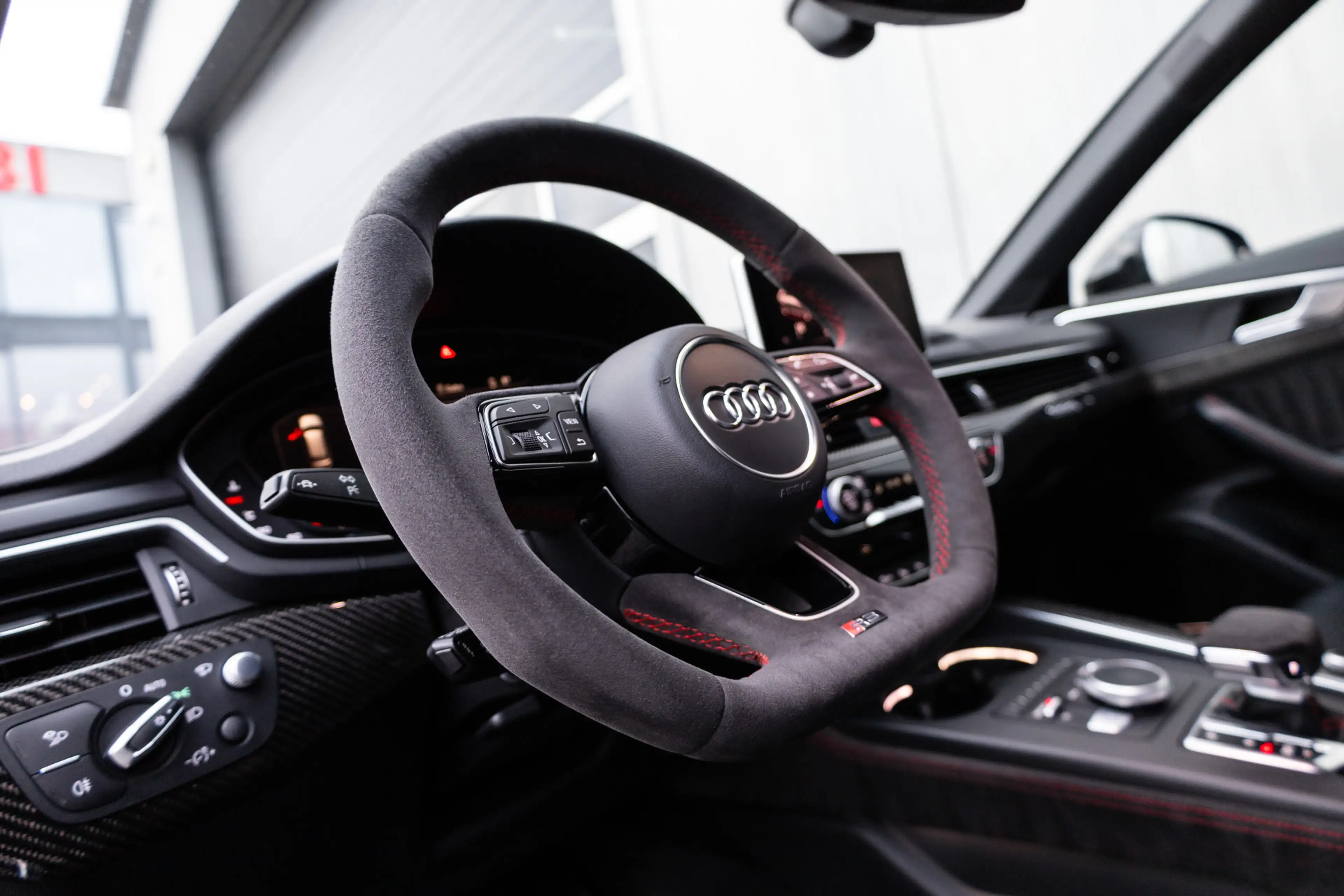 Audi RS4 Avant 2.9 TFSI 451 pk Quattro S-Line /RS-Stoelen/ — photo 11