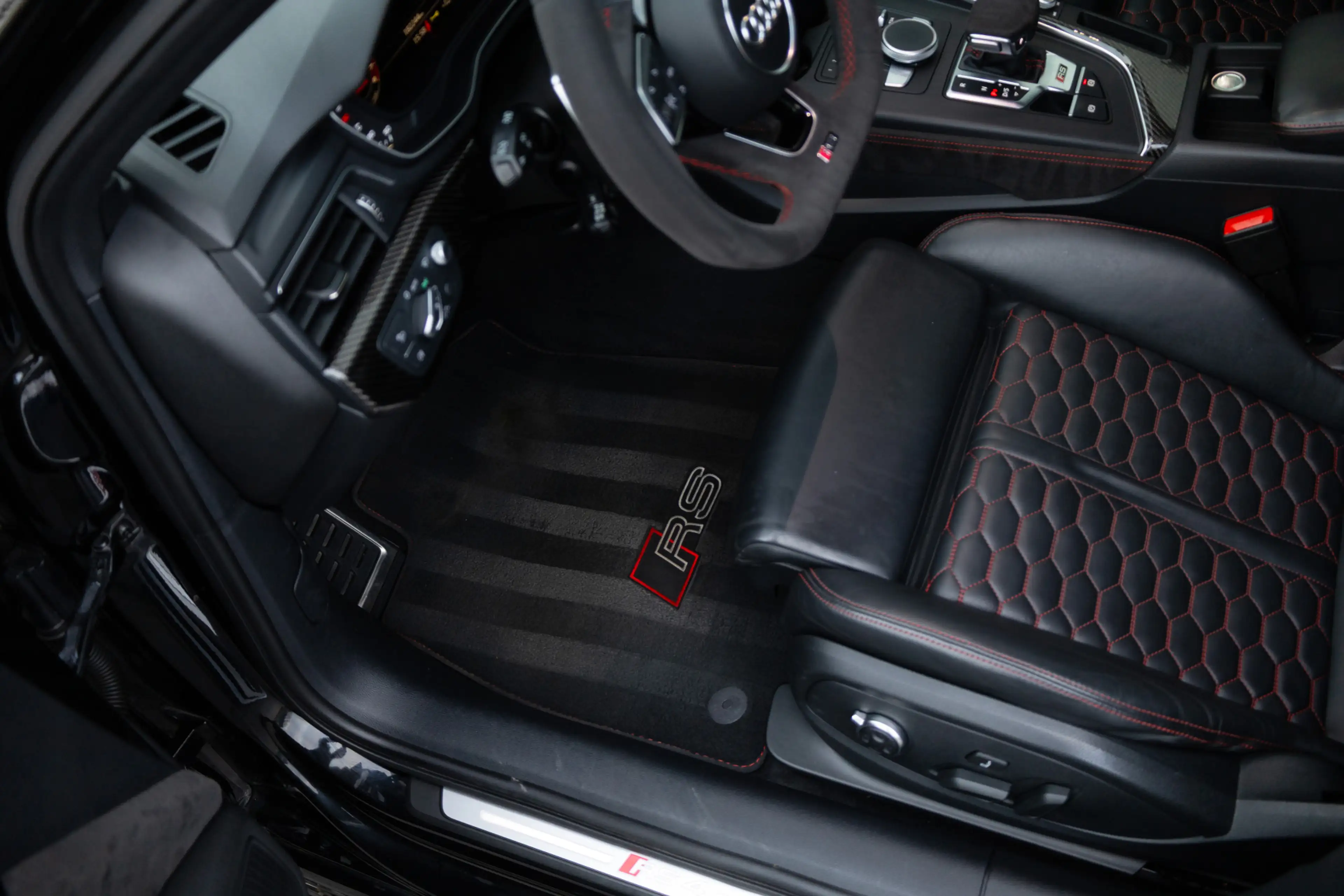 Audi RS4 Avant 2.9 TFSI 451 pk Quattro S-Line /RS-Stoelen/ — photo 12