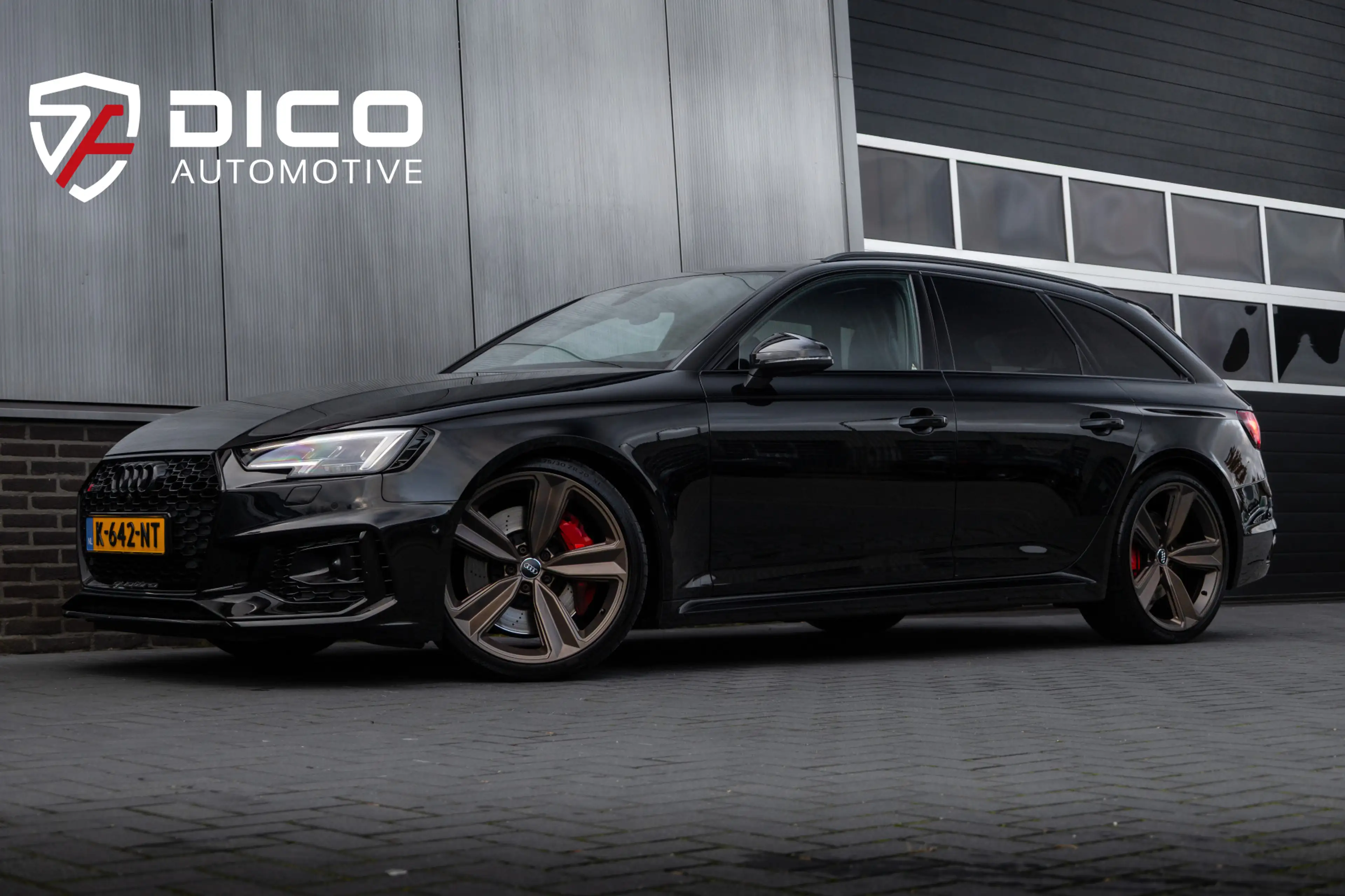 Audi RS4 Avant 2.9 TFSI 451 pk Quattro S-Line /RS-Stoelen/