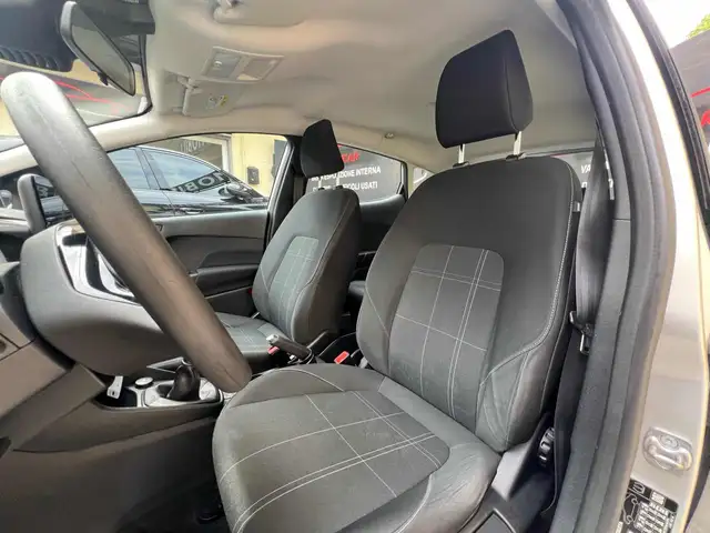 Ford Fiesta view 8