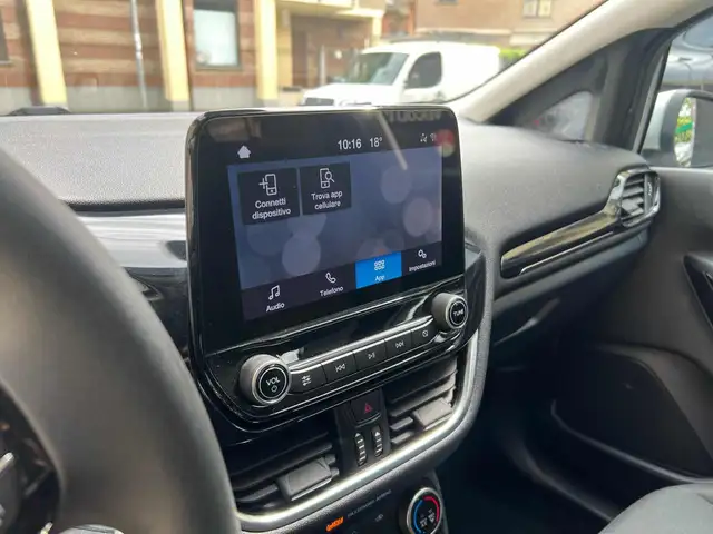 Ford Fiesta view 11
