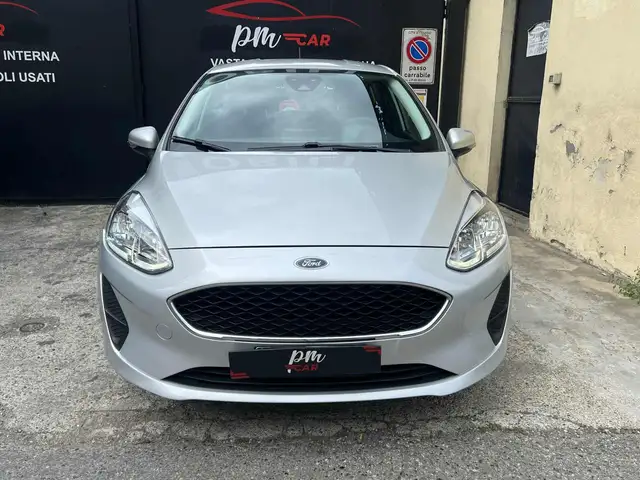 Ford Fiesta view 3
