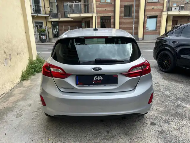 Ford Fiesta view 6
