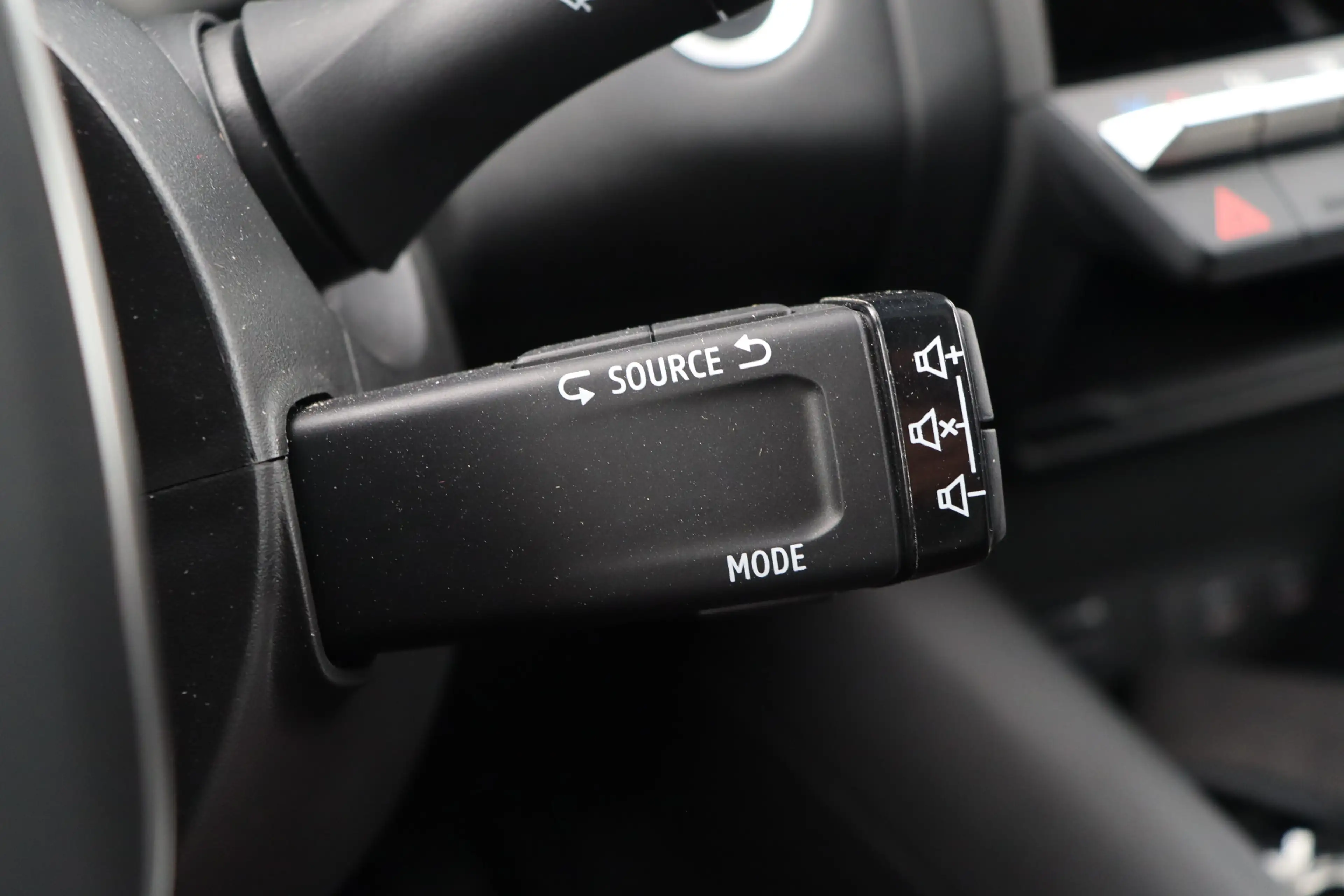 Renault Symbioz 1.6 E-Tech full hybrid 145 techno HEV | Adap. Crui — photo 24