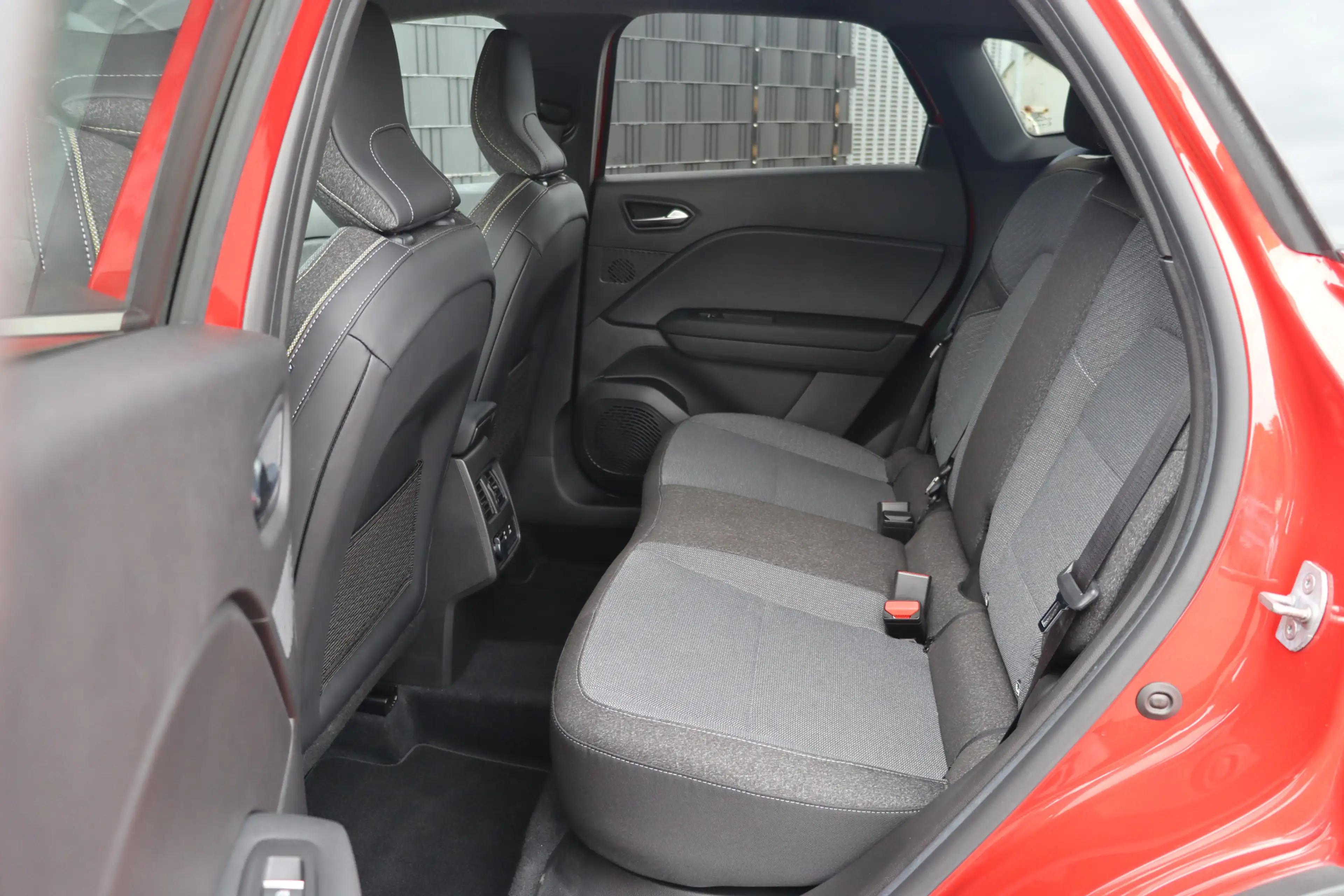 Renault Symbioz 1.6 E-Tech full hybrid 145 techno HEV | Adap. Crui — photo 19