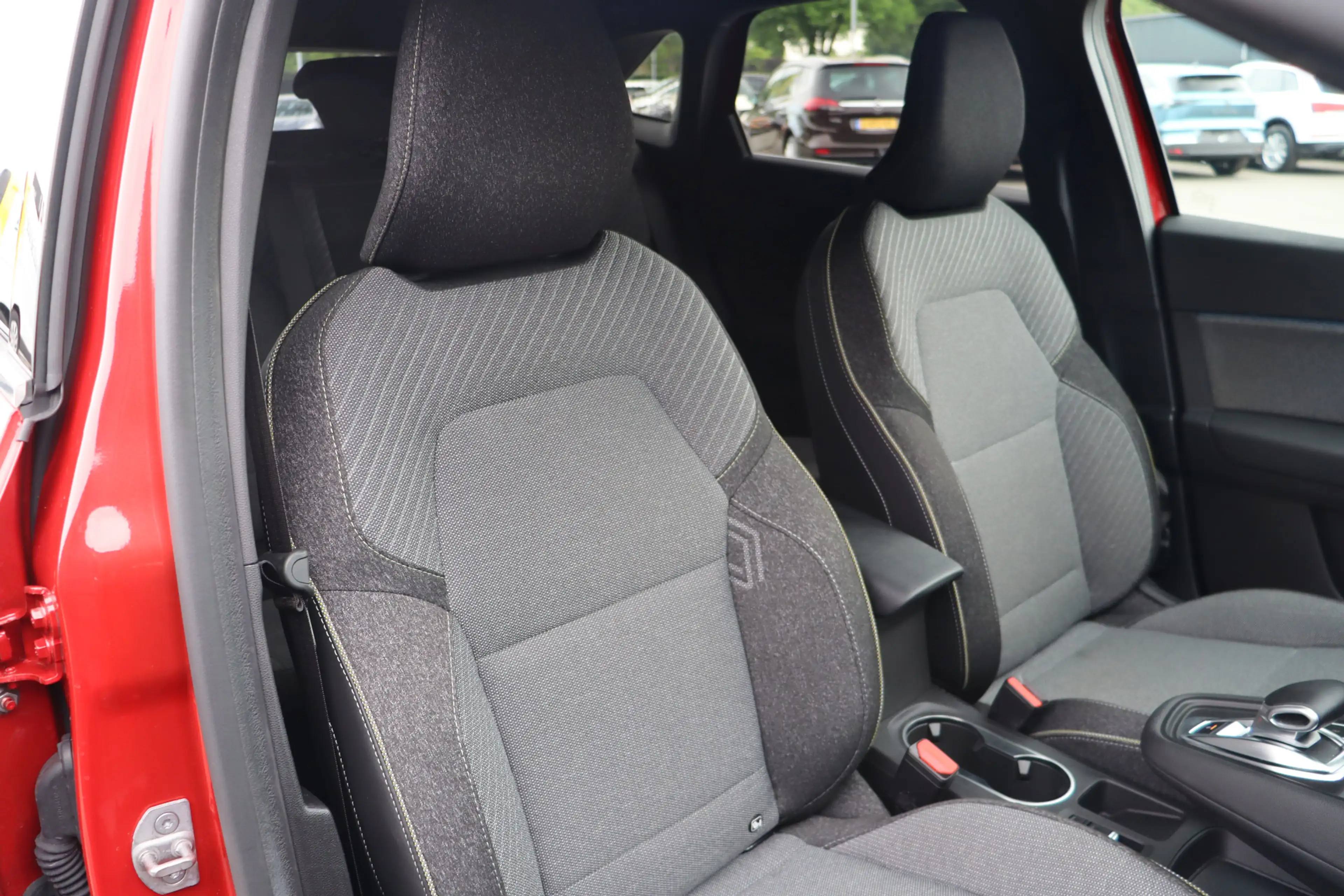 Renault Symbioz 1.6 E-Tech full hybrid 145 techno HEV | Adap. Crui — photo 13