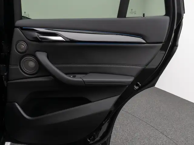 BMW X1 view 30