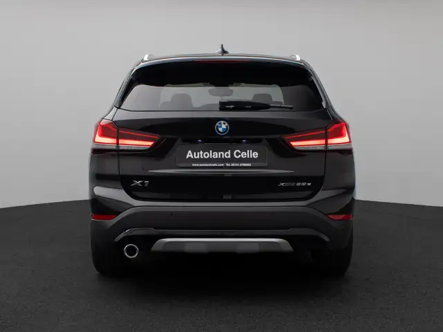 BMW X1 view 8
