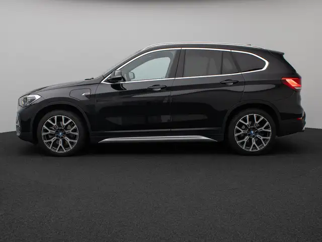 BMW X1 view 11