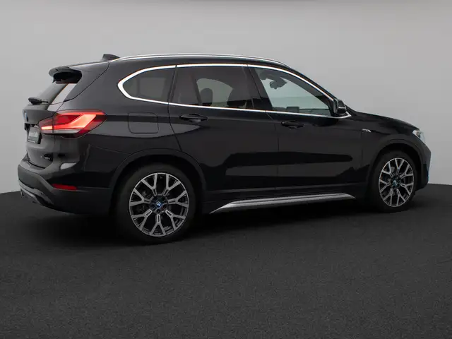 BMW X1 view 6