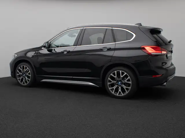 BMW X1 view 10