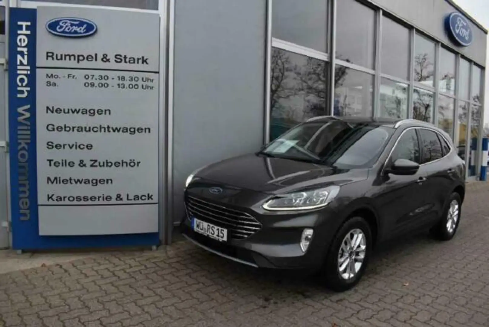 Ford Kuga Titanium X Grijs - 1