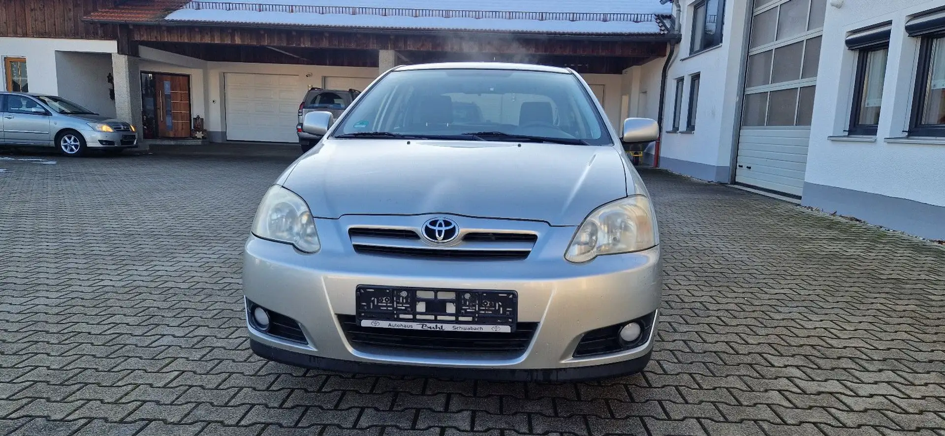 Toyota Corolla 1.4 Edition / Compact Silber - 2