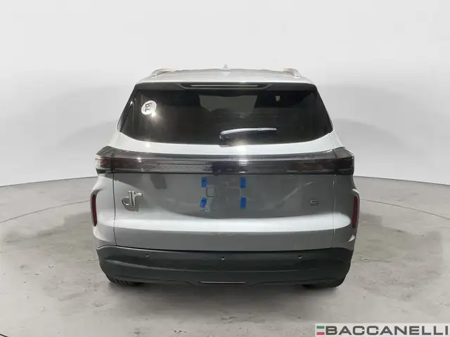DR Automobiles DR5 view 3