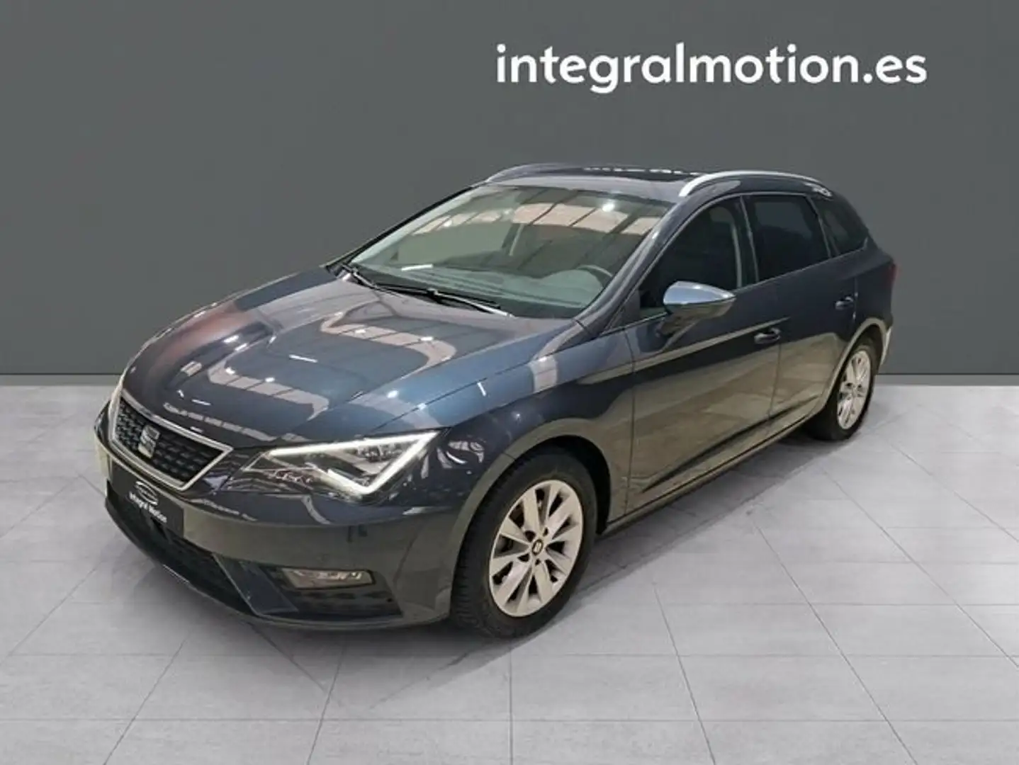SEAT Leon ST 1.5 TGI 130 Move DSG 5d Gris - 1