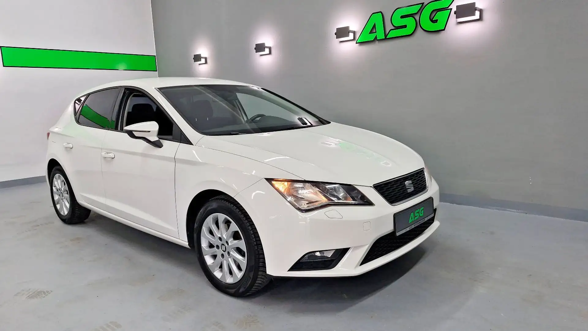 SEAT Leon Style -  PDC / Tempomat Weiß - 1