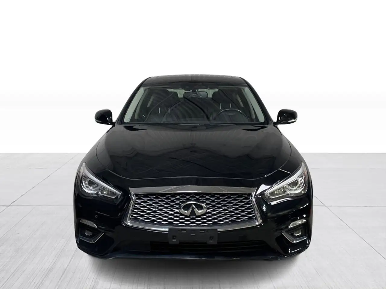 Infiniti Q50 снимка Infiniti Q50