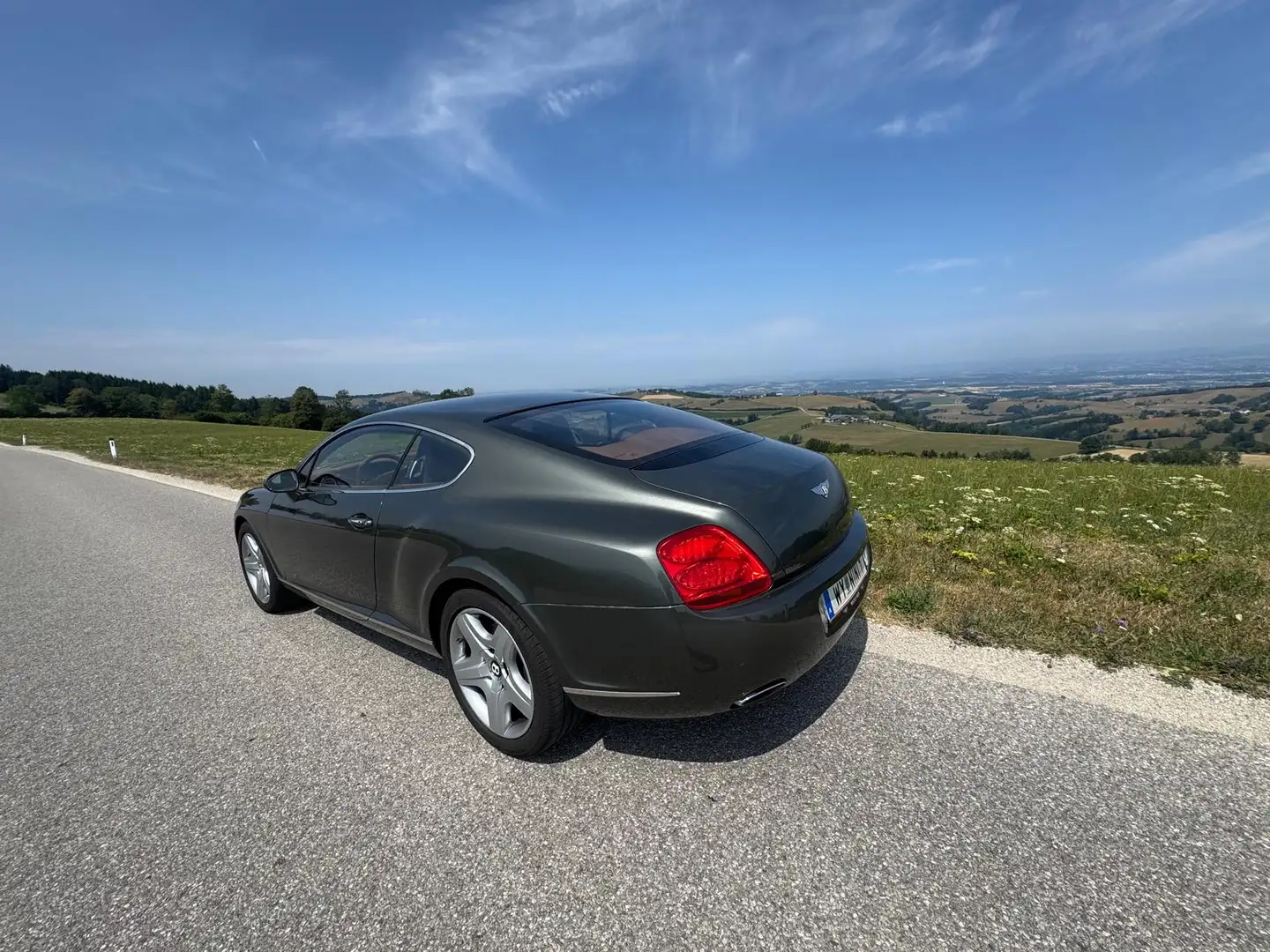 Bentley Continental GT BENTLEY CONTINENTAL GT 6.0 W12 – außergewöhnlich gepflegt – Pickerl neu Grün - 2