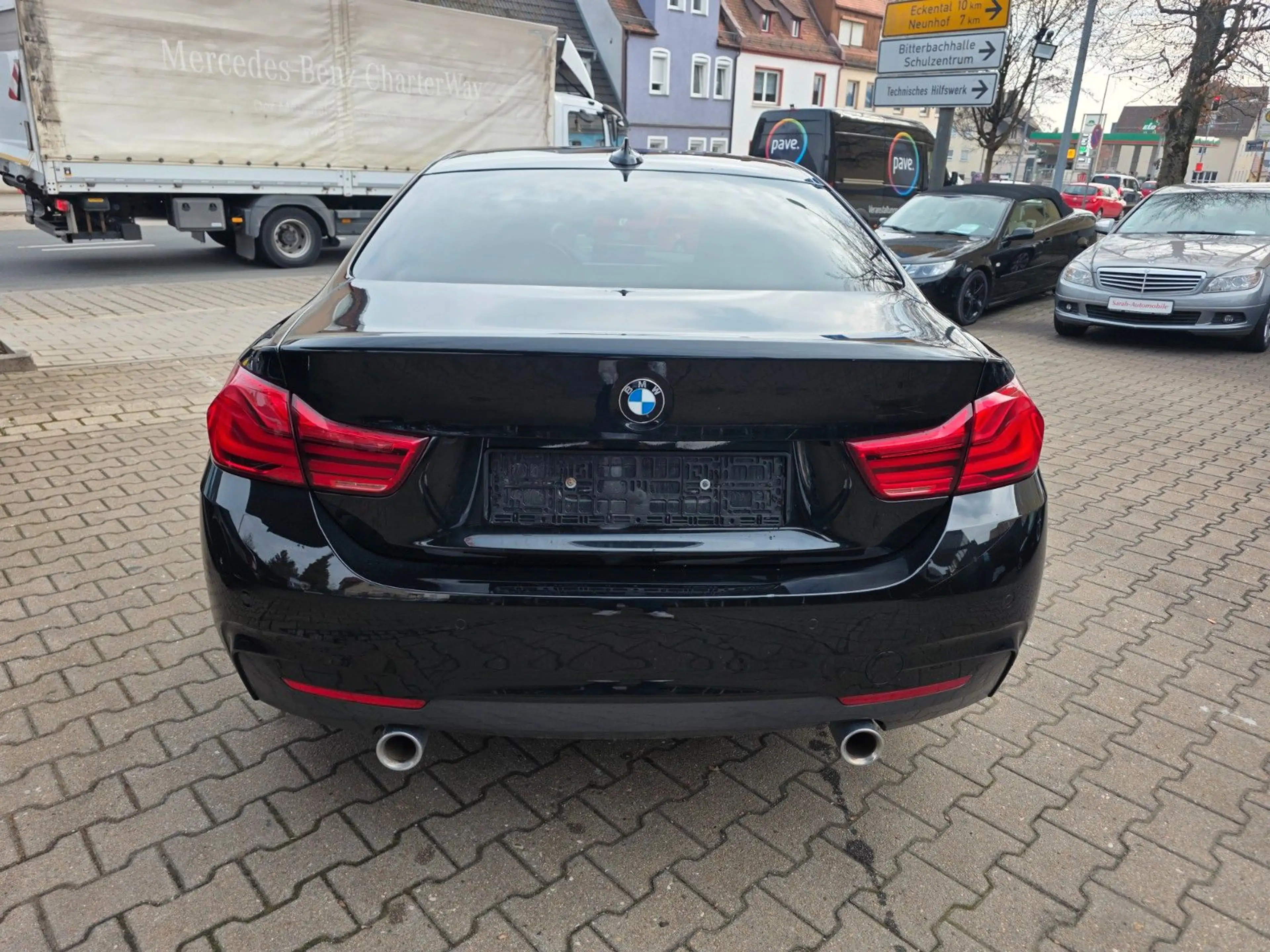 BMW 440 i Coupe xDrive M Sportpaket schwarz/schwarz — photo 8